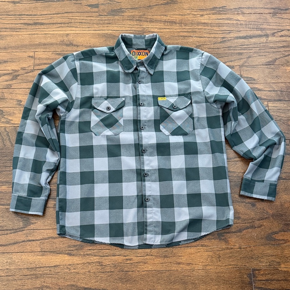 DIXXON Green and Gray Plaid Casual Button-Down Shirt